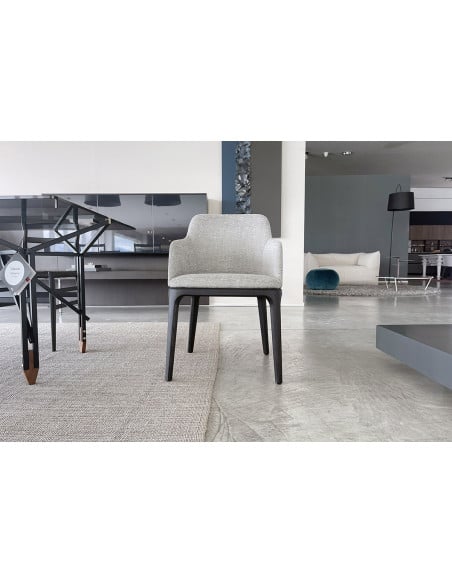 Chaise Grace en tissu taupe - 1