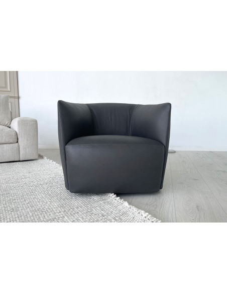 Santa Monica Anthracite Leather Armchair (Expo Offer) Poliform - 1