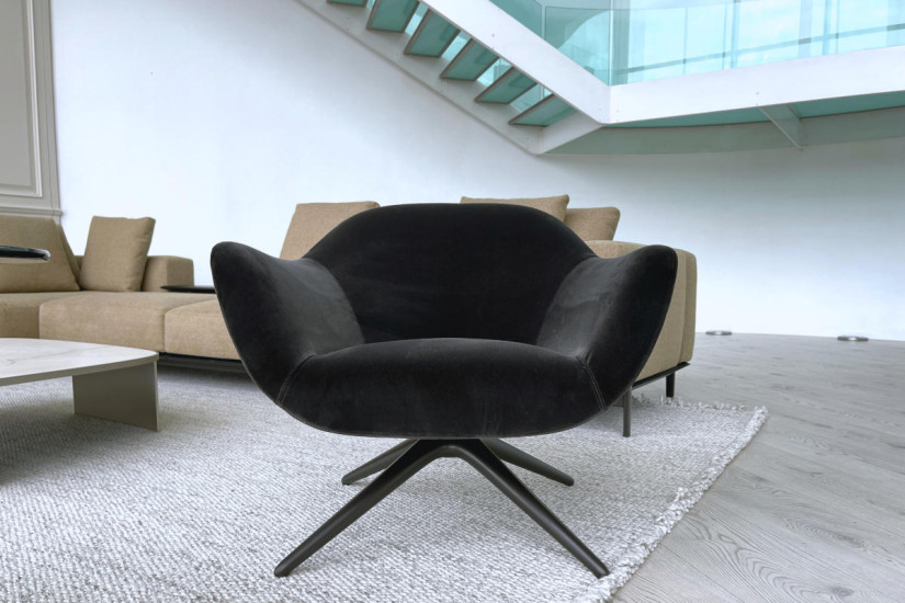 Mad Chair Black Armchair (Expo Offer)  - 3