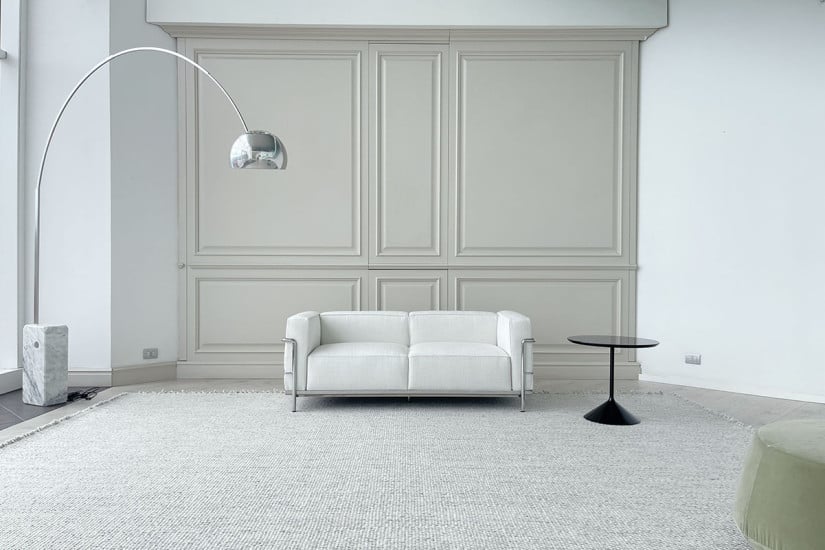 LC3 Fauteuil Grand Confort, Grand Modèle White Sofa (Expo Offer) Cassina - 1