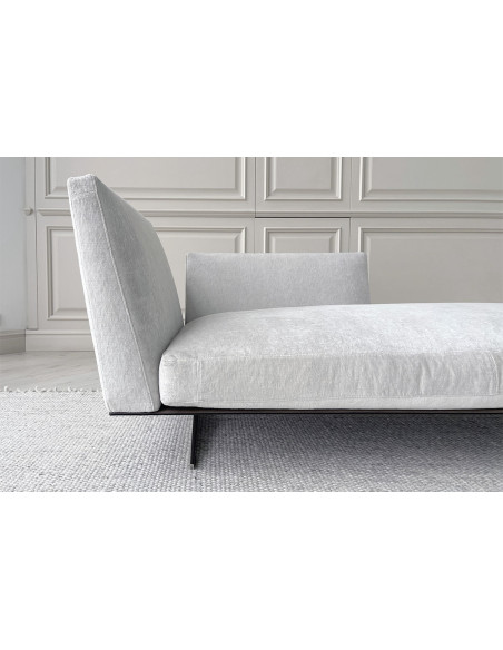 Evergreen White Leather Dormeuse (Expo Offer) Flexform - 4