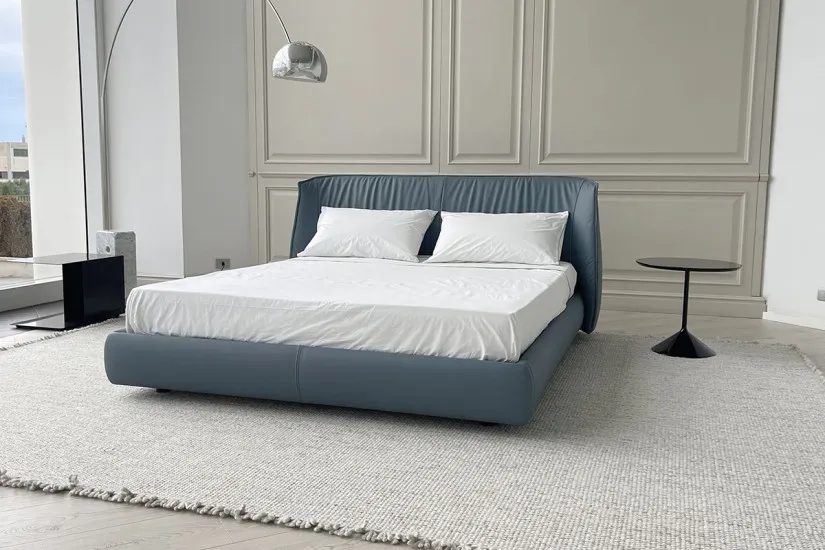 Archibald Blue Leather Bed (Expo Offer) Poltrona Frau - 5