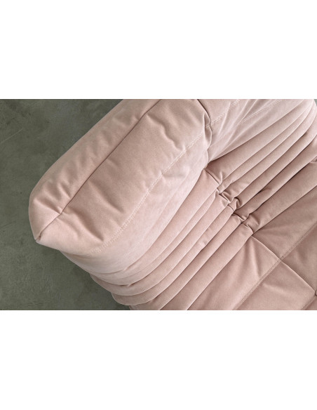 Togo Pink Armchair (Expo Offer) Ligne Roset - 5