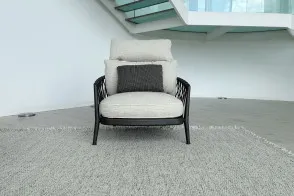 Poltrona Erica bianca (Offerta Expo) - B&B Italia Outdoor 2