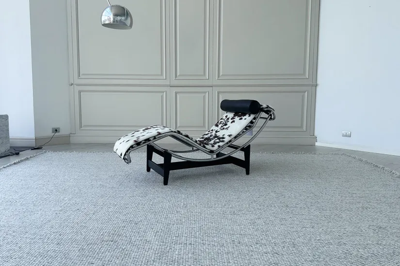 LC4 Spotted Chaise Longue à Réglage Continu (Expo Offer) Cassina - 1