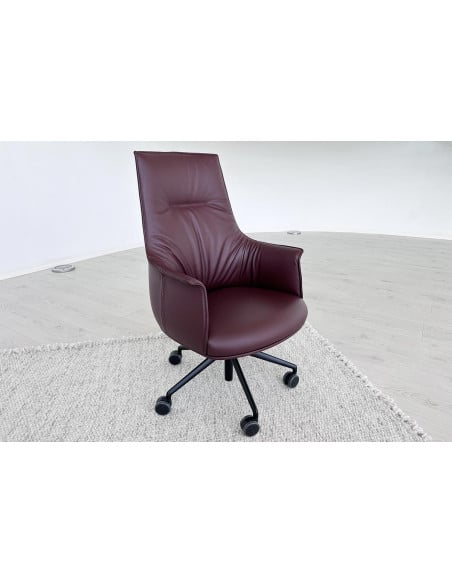 Archibald Task Executive Bordeaux Armchair (Expo Offer) Poltrona Frau - 2