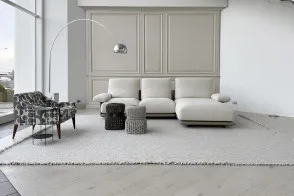 Blisscape White Sofa (Expo Offer) Poltrona Frau - 9 2