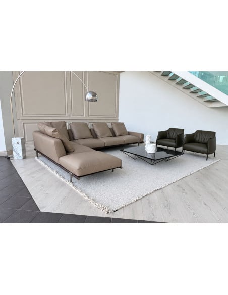 Let It Be Beige Sofa (Expo Offer) Poltrona Frau - 3