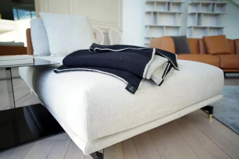 St.Germain Chaise Longue (Expo Offer)