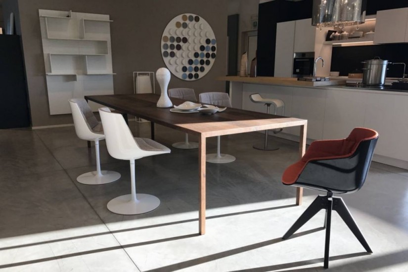 Tense Material Table (Expo Offer)