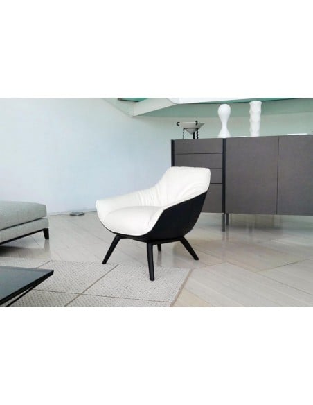 Florentia Armchair (Expo Offer)