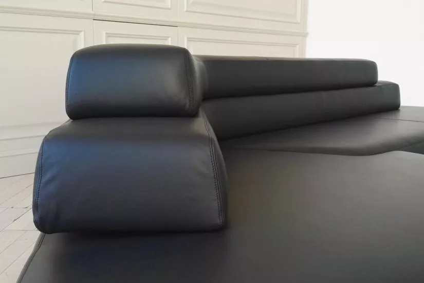 Rift Sofa (Expo Offer)