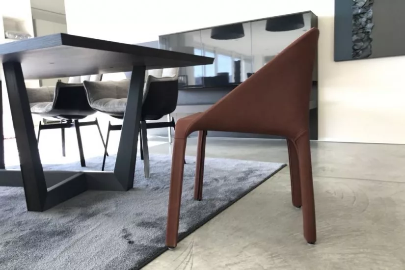 Manta Chair (Expo Offer)