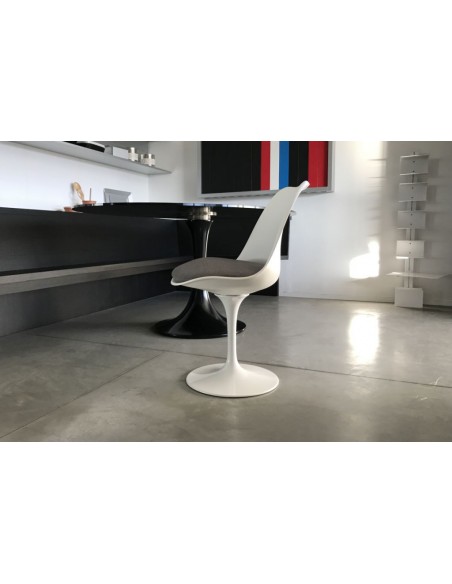 Tulip Chair (Expo Offer)