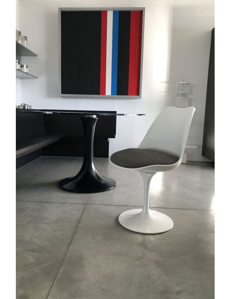 Tulip Chair (Expo Offer)