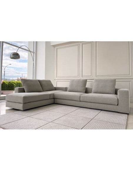Ananta Class Sofa (Expo Offer)