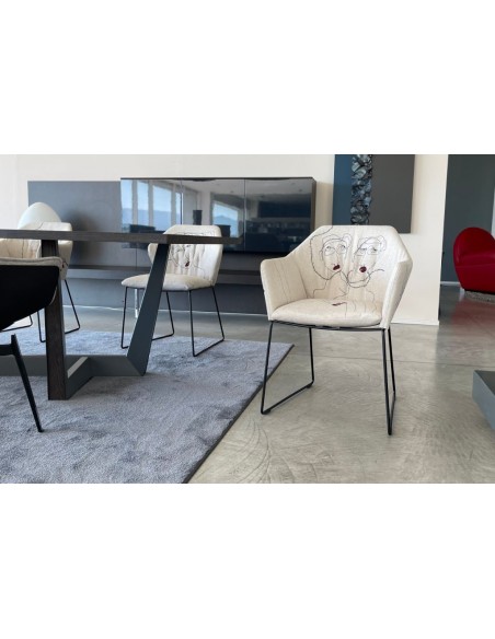 New York by Marras Chair With Armrests (Expo Offer)