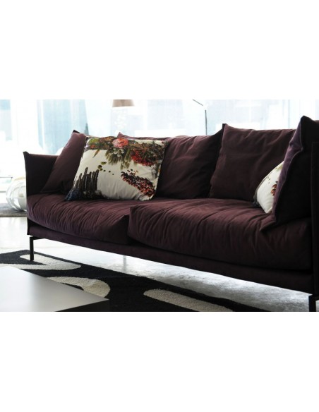 Gentry Sofa (Expo Offer)