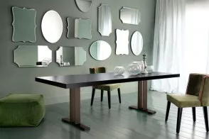 Santiago Table