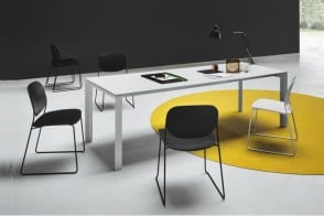 Chaise Olo