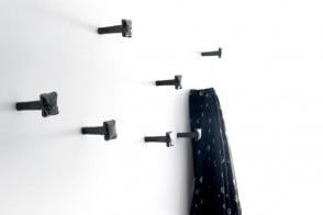 Chiodo Schiaccia Chiodo Hanger 2