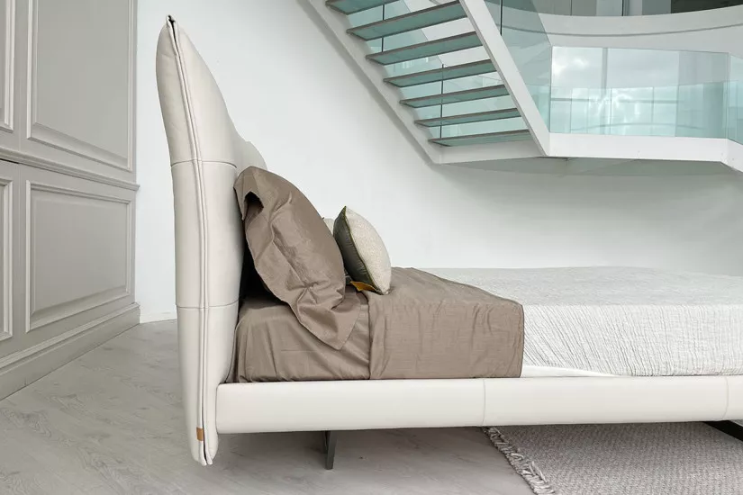 Aurora Tre Bed (Expo Offer)