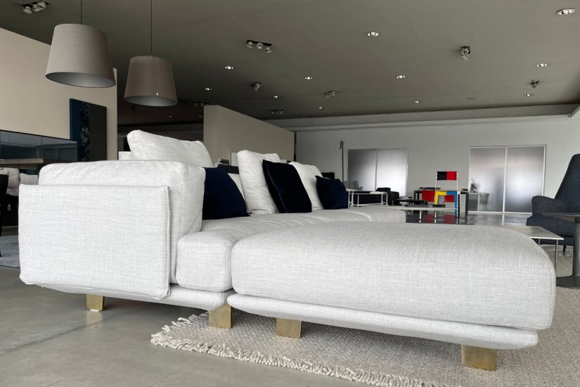 Campus Sofa (Expo Offer)