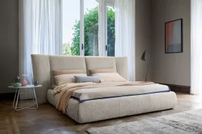 Youniverse Bed 2