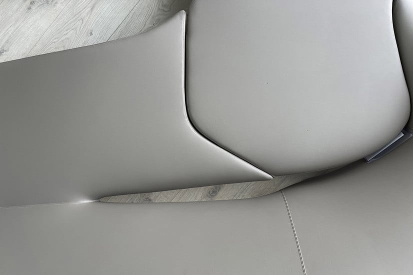 Moon System Sofa (Expo Offer)