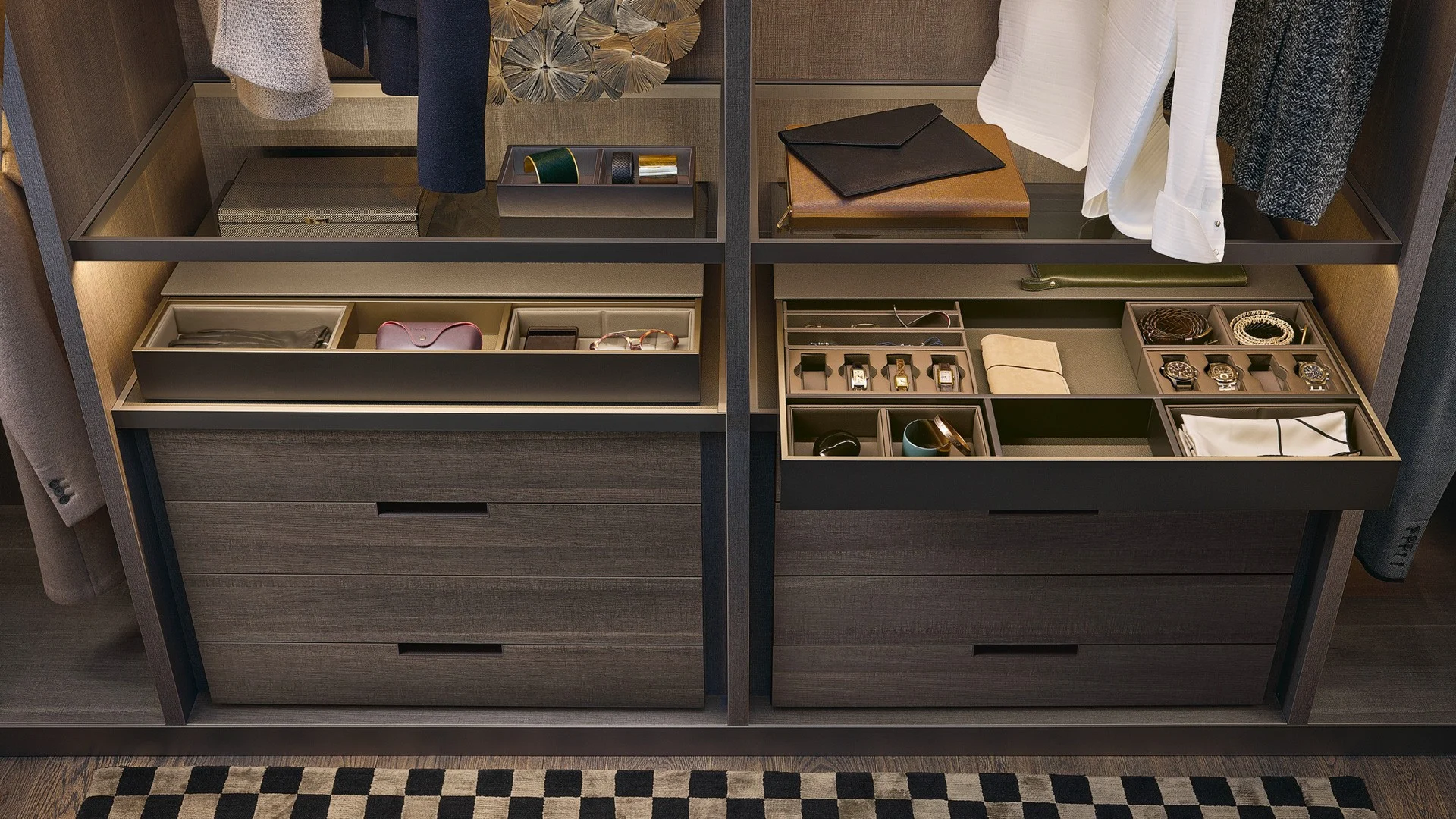 Senzafine Walk-in Closet by Poliform